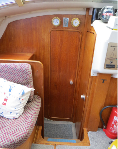 saloon